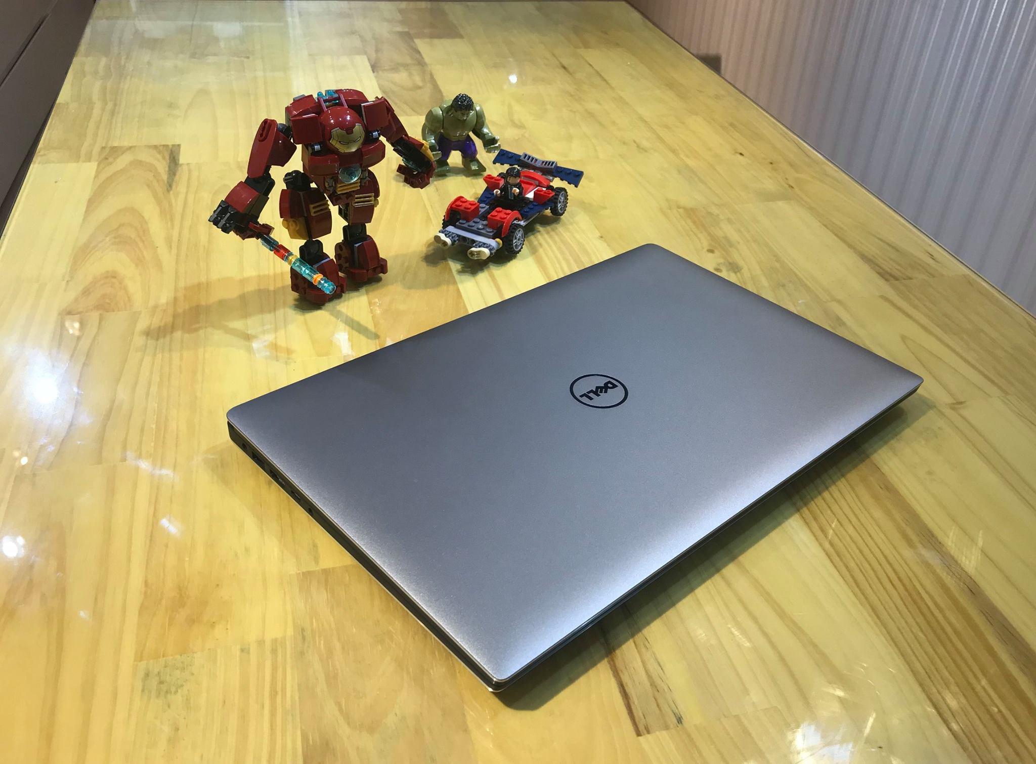 Laptop Dell Precision 5520 -1.jpg